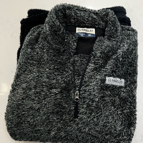 MAGELLAN OUTDOOR S Black and Gray Zip-Up Sweater - Picture 9 of 12